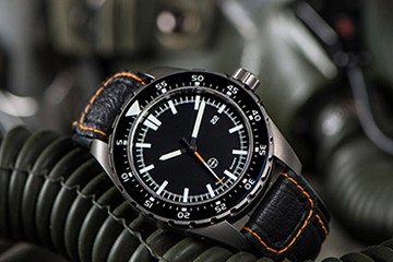 更换深圳劳力士石英表电池